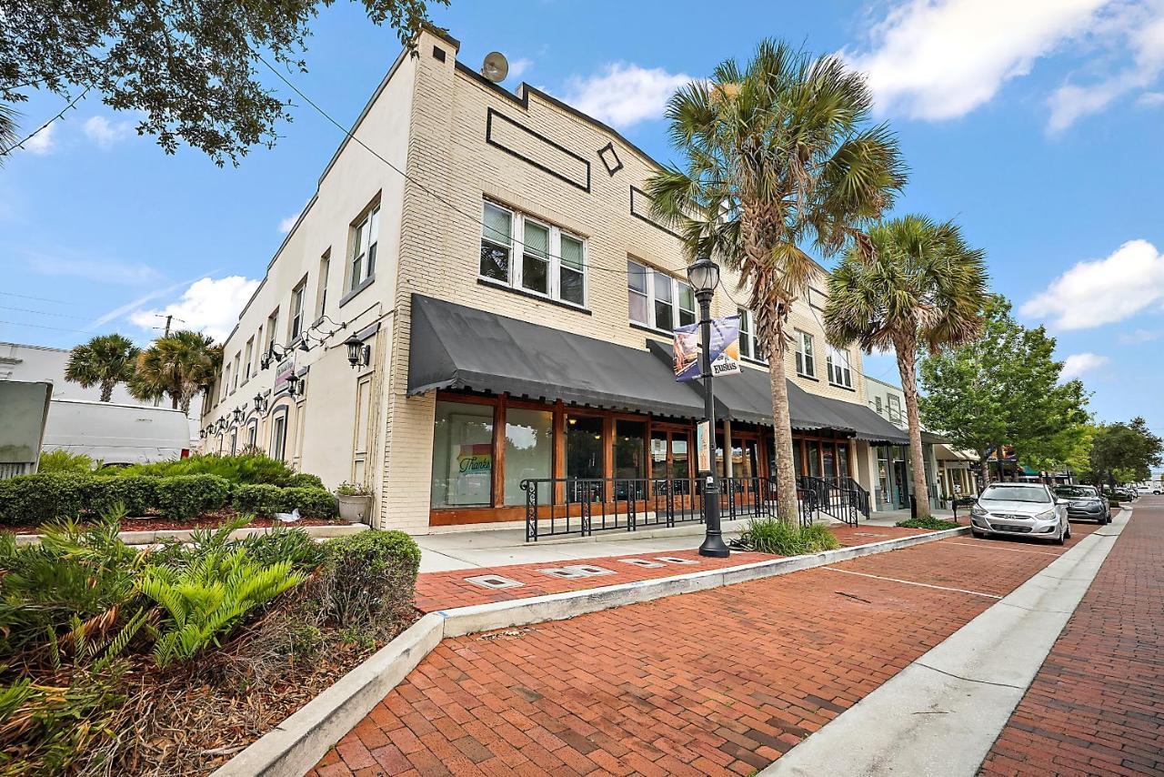 Downtown Den-King Bed~Heart Of Eustis~Queen Sleeper~Upstairs~Bright & Happy Exterior photo