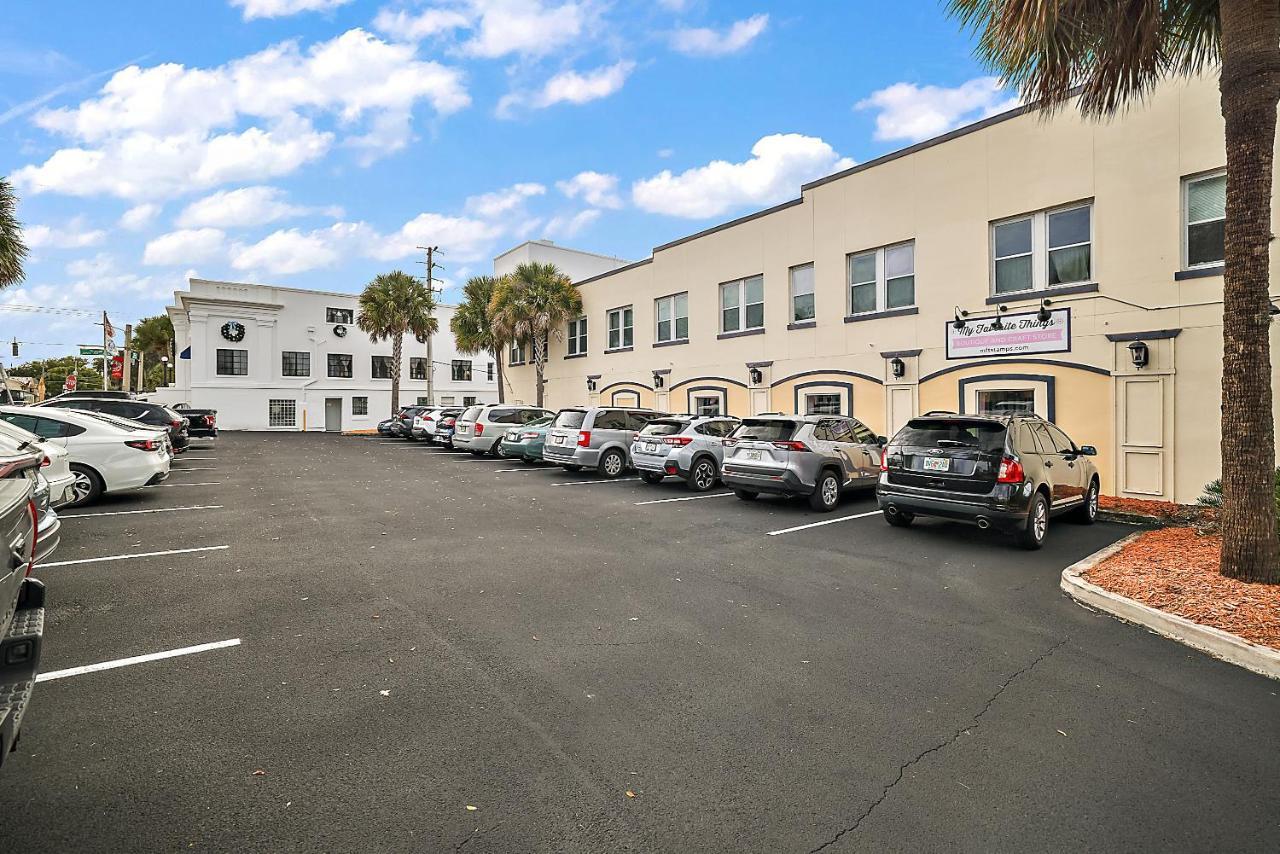 Downtown Den-King Bed~Heart Of Eustis~Queen Sleeper~Upstairs~Bright & Happy Exterior photo